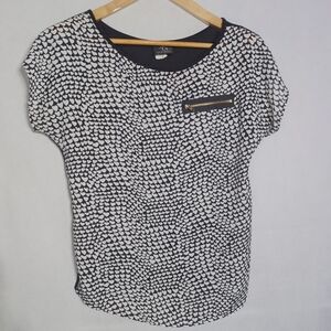 JKLA California Black And White Hearts Sz M Shell Blouse